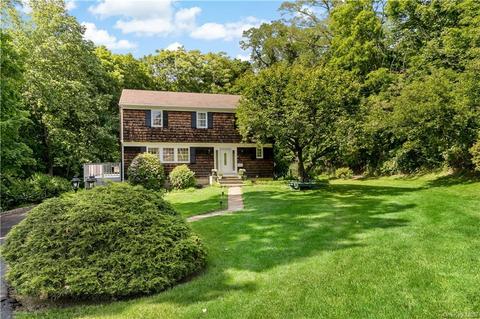 61 Sunset Dr, Ossining, NY 10562
