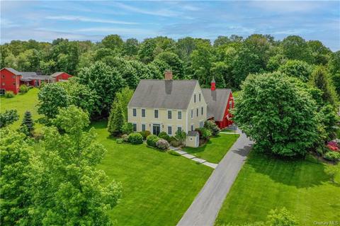 8 Linda Ln, Katonah, NY 10536