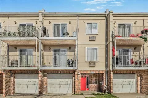 1116 Calhoun Ave, New York, NY 10465