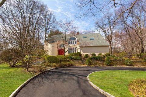 18 Purchase Hills Dr, Harrison, NY 10577
