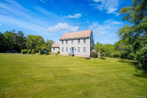 3 Overlook Trl, Chester, NY 10918