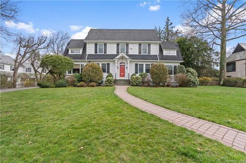 59 Sunnyside Way, New Rochelle, NY 10804