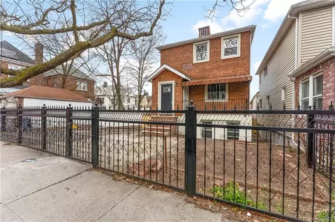 4162 Boyd Ave, New York, NY 10466