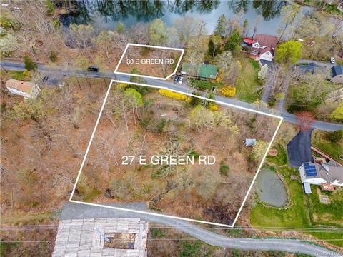 27 E Green Rd, New Windsor, NY 12575