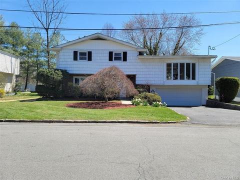 7 Clarendon Pl, Greenburgh, NY 10583
