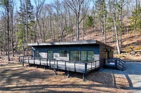 150 Oak St, Tusten, NY 12764