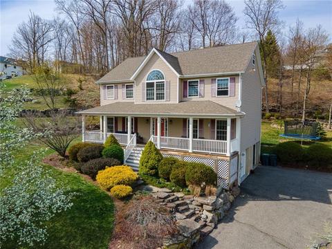6 Alloway Cres, Woodbury Town, NY 10930