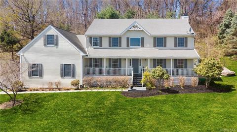 25 Mekeel St, Katonah, NY 10536