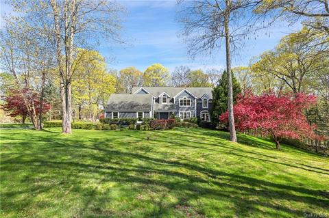 19 Mianus Bluff Dr, Bedford, NY 10506