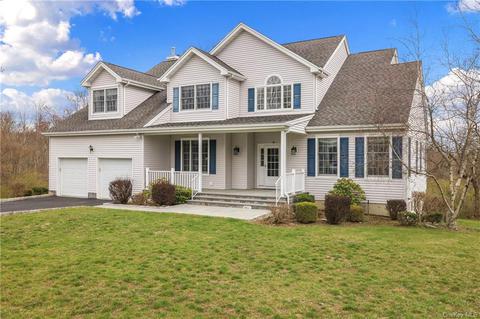 18 Hynard Pl, Baldwin Place, NY 10505
