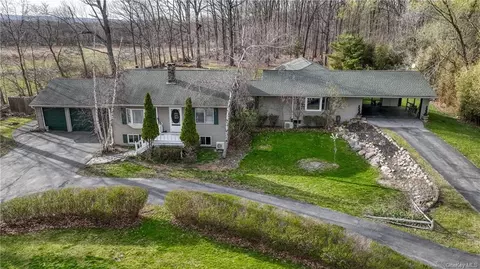 29 Mandys Rd, Minisink, NY 10998
