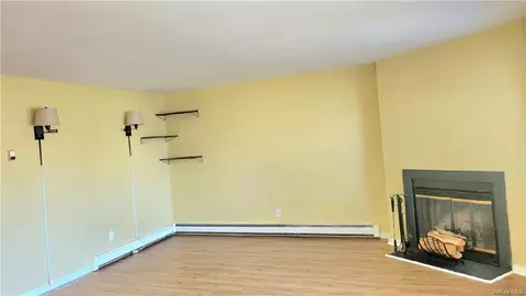 12 Lexington Hl #4, Monroe, NY 10926