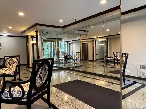 110 Dehaven Dr #320, Yonkers, NY 10703