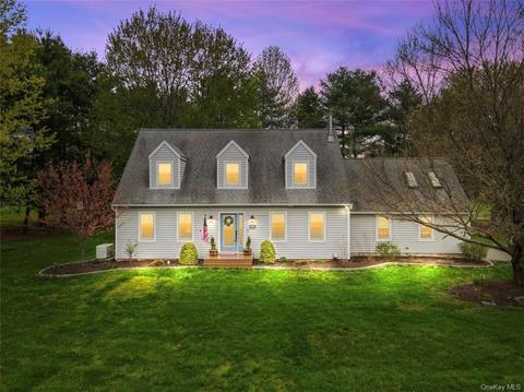 430 Jackson Ave, New Windsor, NY 12553