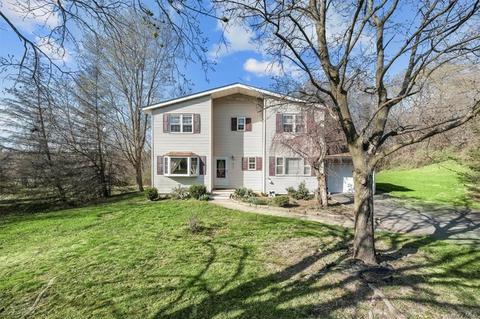 28 Wedgewood Dr, Goshen, NY 10924