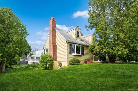153 Clinton St, Mount Pleasant, NY 10570