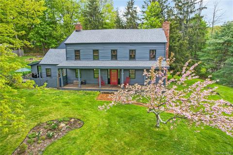 331 Oscawana Lake Rd, Putnam Valley, NY 10579