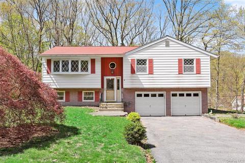 1 Minerva Ln, Mahopac, NY 10541
