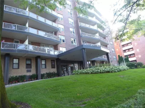 360 Westchester Ave #422, Rye, NY 10573