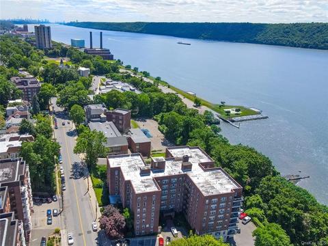 615 Warburton Ave #6L, Yonkers, NY 10701
