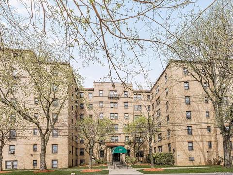 475 Bronx River Rd #4B, Yonkers, NY 10704