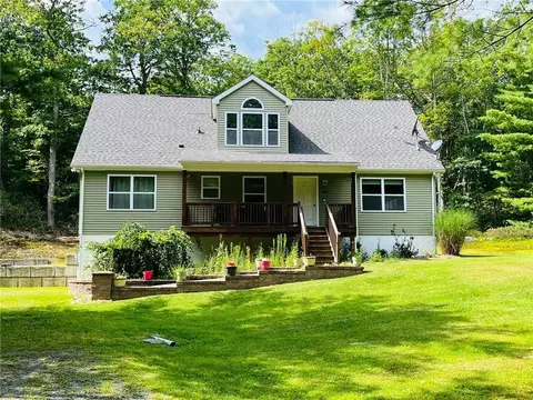 131 Pine Lake Dr, Mamakating, NY 12790