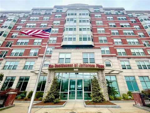 300 Mamaroneck Ave #516, White Plains, NY 10605