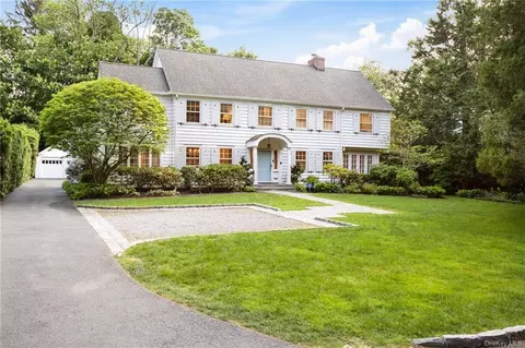 6 Burgess Rd, Scarsdale, NY 10583