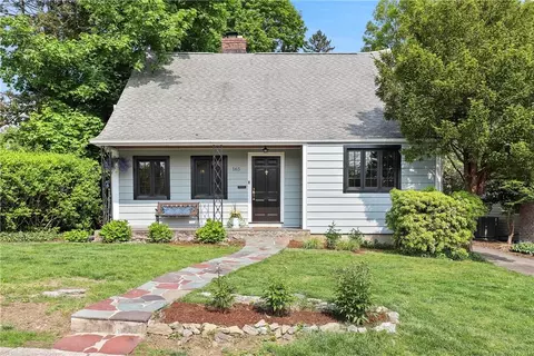 165 E Garden Rd, Larchmont, NY 10538
