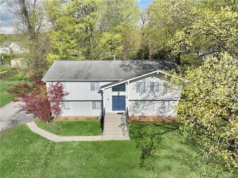 2 Marisa Dr, Ramapo, NY 10977