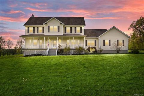 40 Old Minisink Trl, Goshen, NY 10924