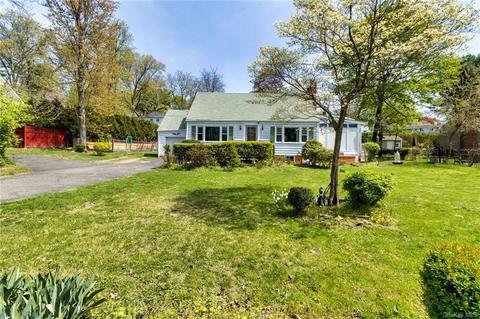 1015 Knollwood Rd, Greenburgh, NY 10603