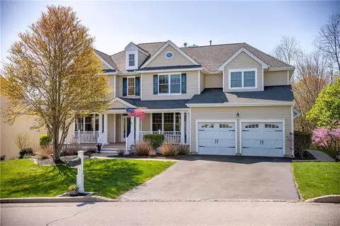 39 Bayberry St, East Fishkill, NY 12533