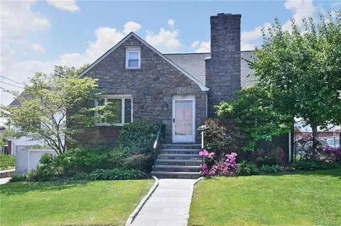 287 Hayward St, Yonkers, NY 10704