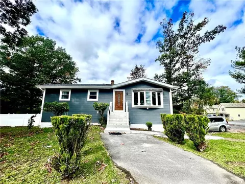 261 Schutt Rd, Wallkill, NY 10940