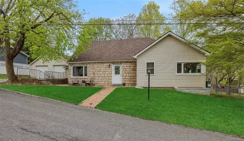 38 Center St, Walden, NY 12586