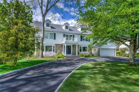 58 Griffen Ave, Scarsdale, NY 10583