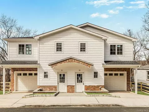 31-35 Lincoln Ter, Yonkers, NY 10701
