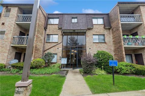 429 Kennedy Dr, Ramapo, NY 10977 photo 1