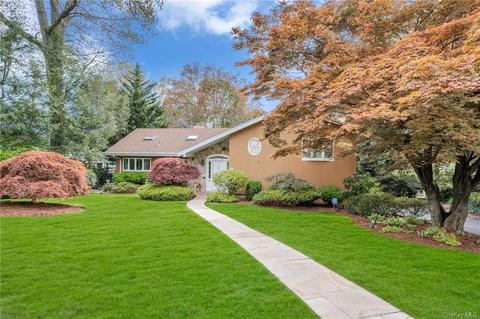 36 Lakeshore Dr, Eastchester, NY 10709