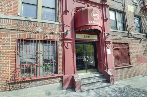 1372 Shakespeare Ave #2K, Bronx, NY 10452