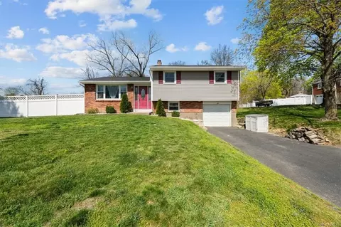 37 Morris Dr, Newburgh, NY 12550