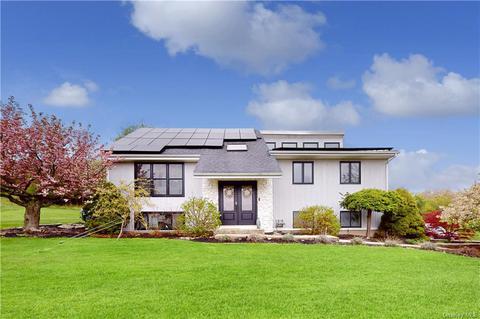 4 Orion Ave, Monroe, NY 10950