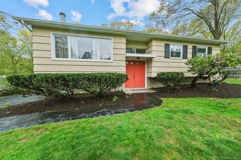 295 Linden Pl, Yorktown, NY 10598