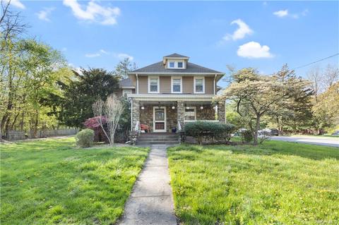 36 Memorial Dr, Ramapo, NY 10901