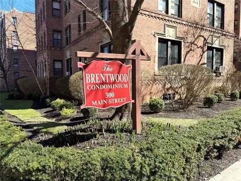 300 Main St #1K, White Plains, NY 10601