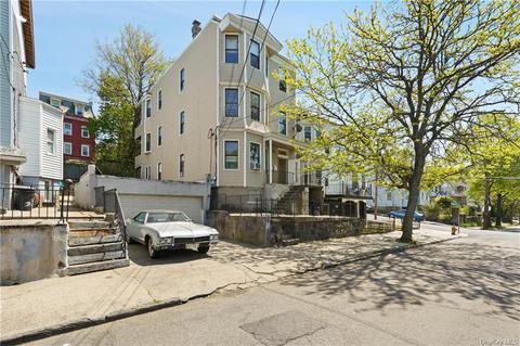 220 Woodworth Ave, Yonkers, NY 10701