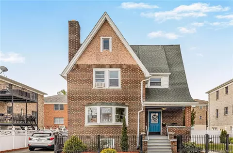 64 Wakefield Ave, Yonkers, NY 10704