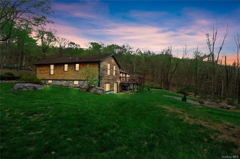 218 Gordon Rd, Kent, NY 10512