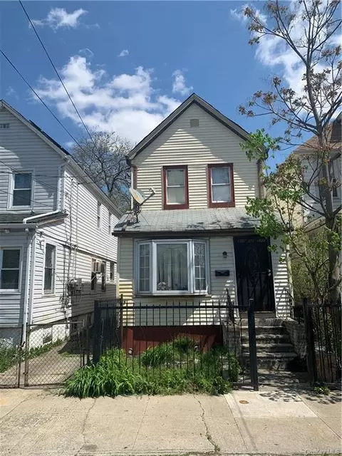 10507 171st St, New York, NY 11433